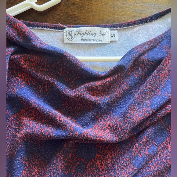 Fighting eel used blouse size small - Picture 3 of 3